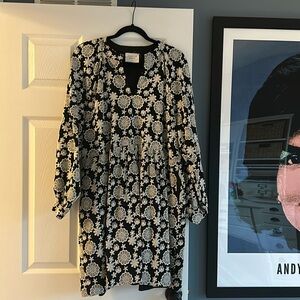 Tuckernuck Hyacinth House Black and White Floral Long Sleeve Dress